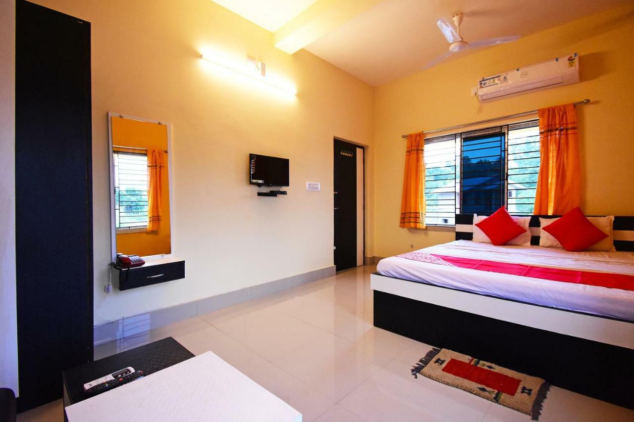 Oyo 43926 Sanchari Atithi Nivas Hotel Bolpur Kültér fotó