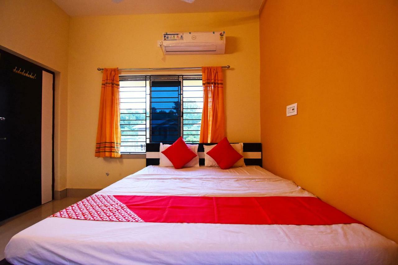 Oyo 43926 Sanchari Atithi Nivas Hotel Bolpur Kültér fotó