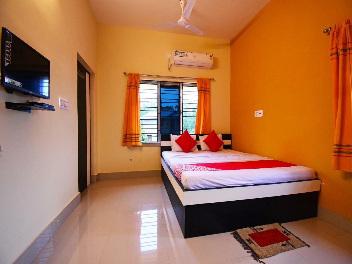 Oyo 43926 Sanchari Atithi Nivas Hotel Bolpur Kültér fotó