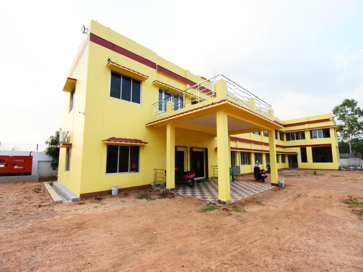 Oyo 43926 Sanchari Atithi Nivas Hotel Bolpur Kültér fotó