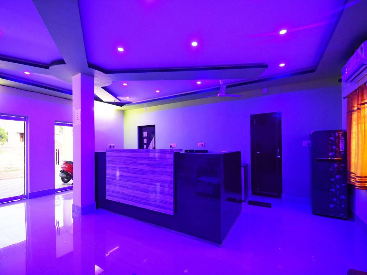 Oyo 43926 Sanchari Atithi Nivas Hotel Bolpur Kültér fotó