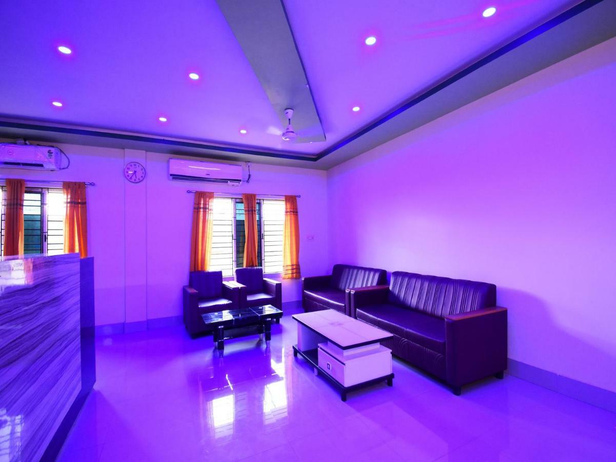 Oyo 43926 Sanchari Atithi Nivas Hotel Bolpur Kültér fotó