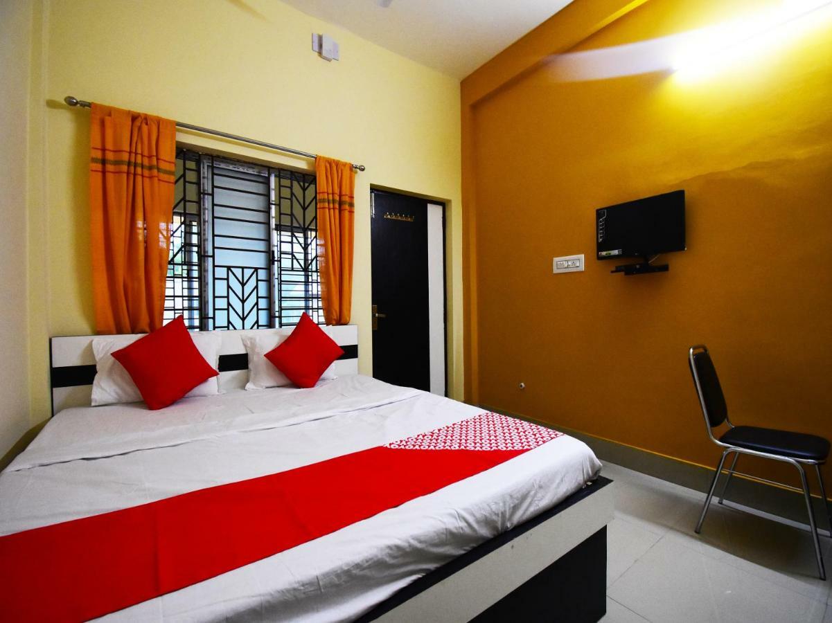 Oyo 43926 Sanchari Atithi Nivas Hotel Bolpur Kültér fotó
