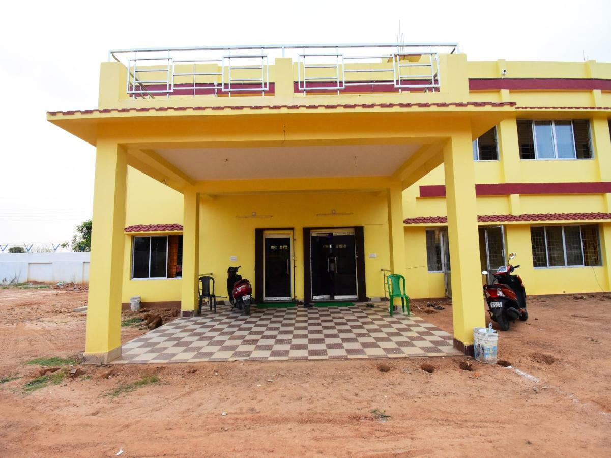 Oyo 43926 Sanchari Atithi Nivas Hotel Bolpur Kültér fotó